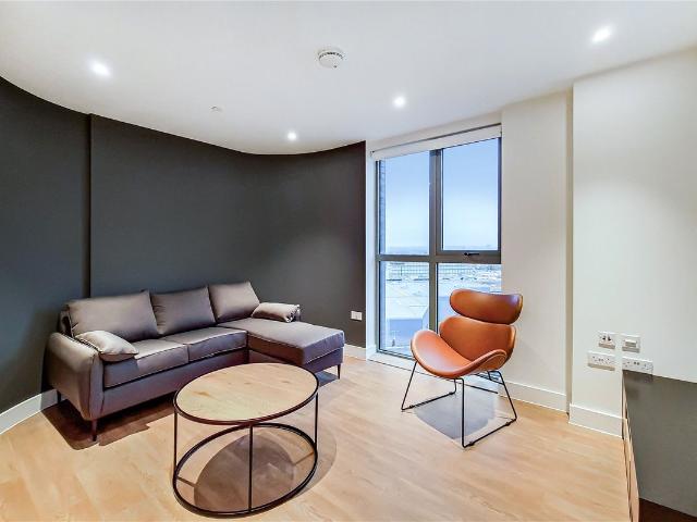 Apartment for rent in London Borough of Ealing, Greater London