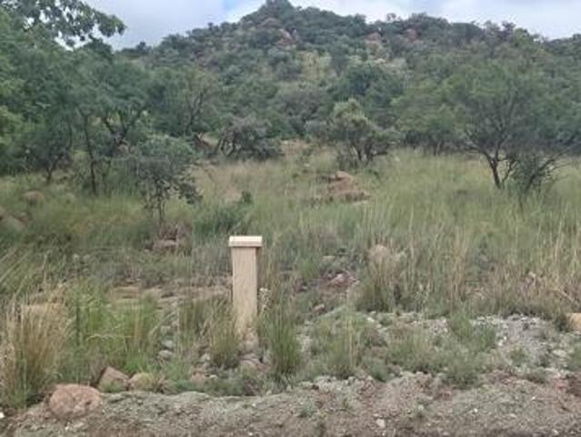 Land for sale in Hartbeespoort Dam Nature Reserve, North West