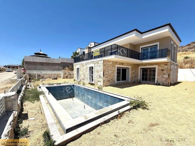 Yenibağarası Mahallesi, Foça içerisinde satılık Villa