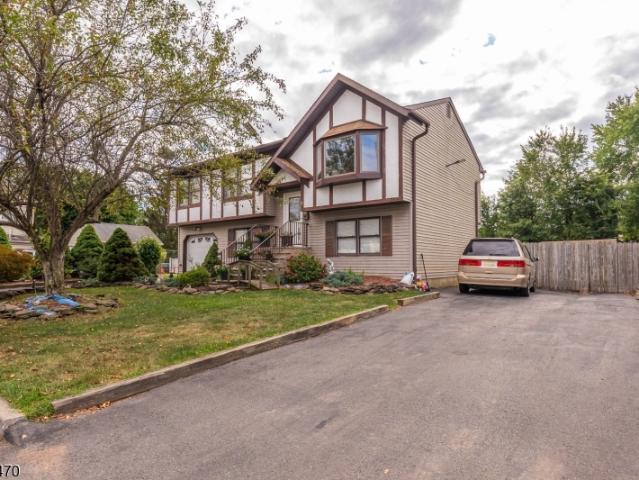 House for sale in Piscataway, New Jersey