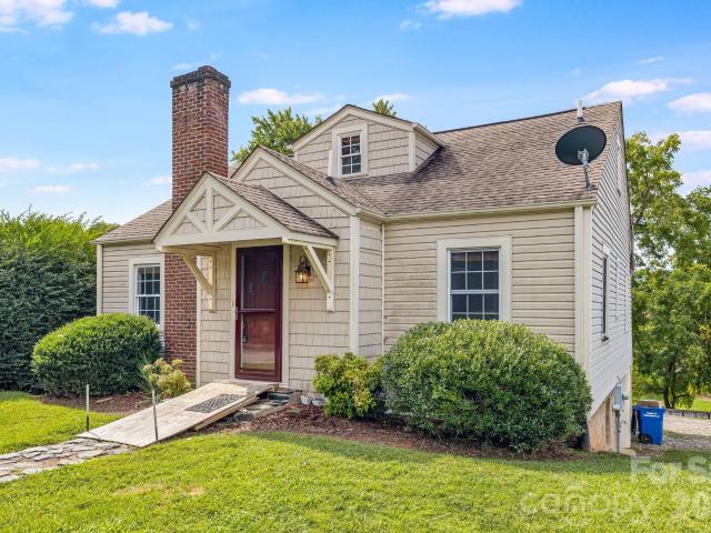 House for sale in Weaverville, North Carolina