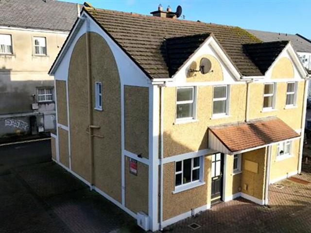 Detached House for sale in Carlow, North Tipperary