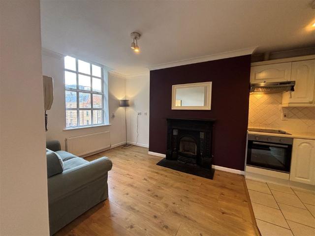 Apartment to rent in Saint Kevin's ED, Dublin