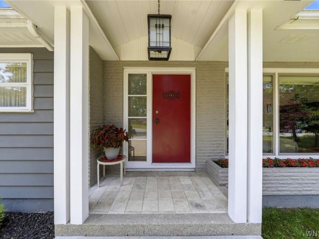 House for sale in Bowmansville, New York