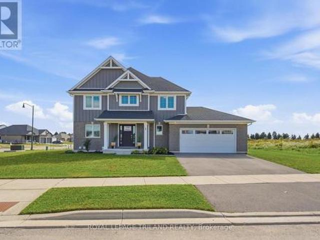 House for sale in St. Thomas, Southwestern Ontario