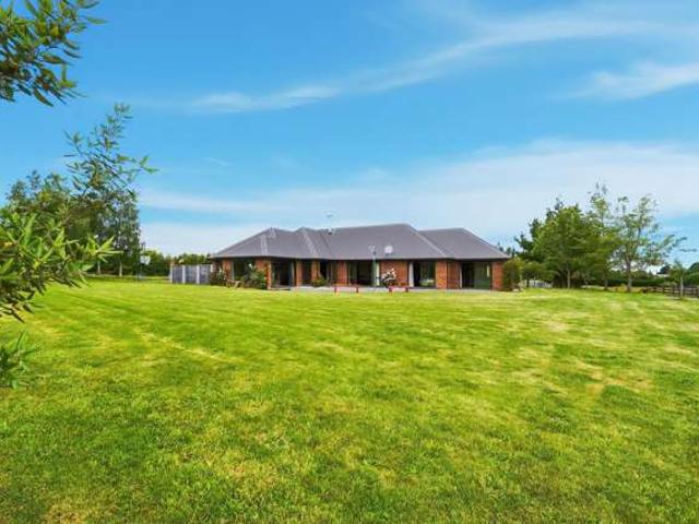 Property for sale in Cust, Canterbury