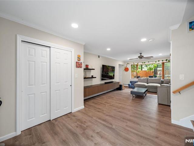 House for sale in Rochelle Park, New Jersey