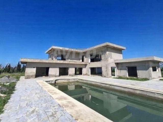 Propriété vente à Gharb-Chrarda-Beni Hssen