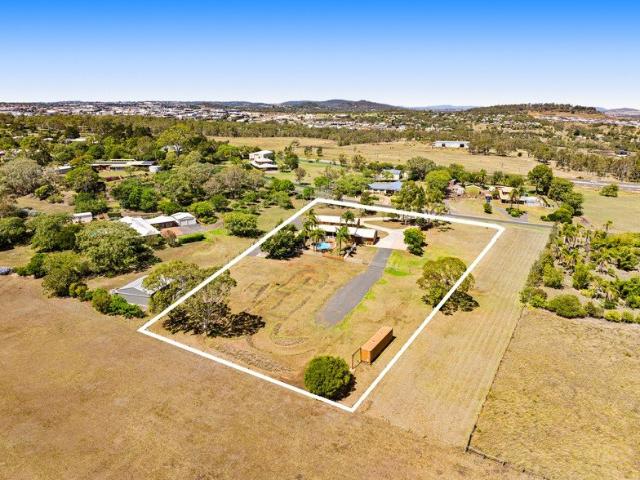 Cottage for sale in Toowoomba, Queensland