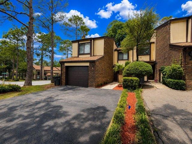 Townhouse for sale in Valparaiso, Florida