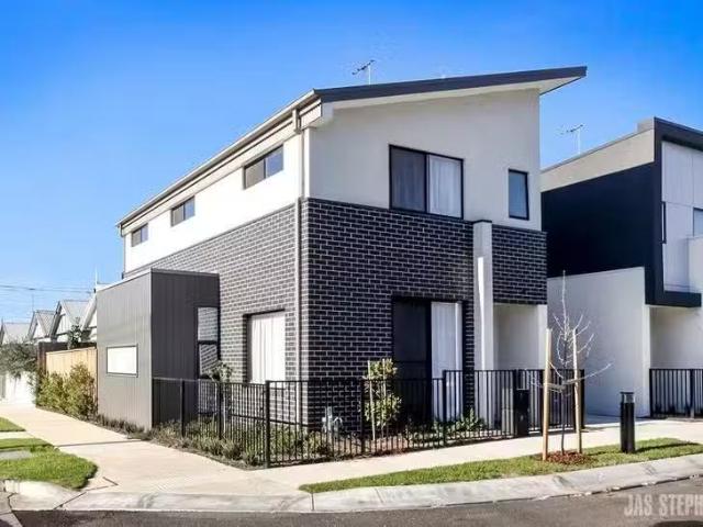 House for rent in West Footscray