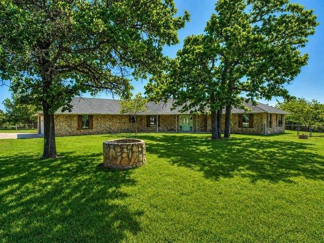 House for sale in Mcloud, Oklahoma