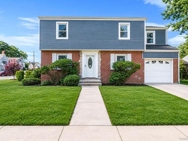House for sale in North Lynbrook, Village of Lynbrook
