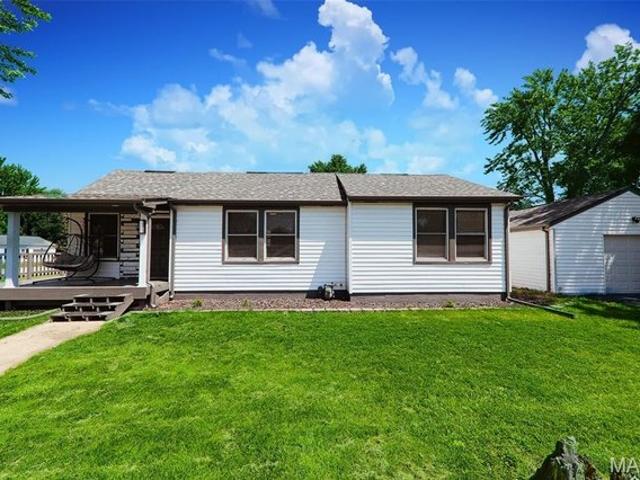 House for sale in Fairview Heights, Illinois