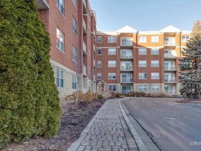 Condo for sale in Itasca, Illinois