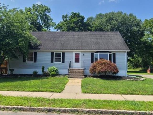 House for sale in Helmetta, New Jersey