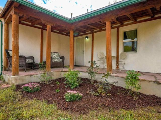 House for sale in Arroyo Seco, Taos County