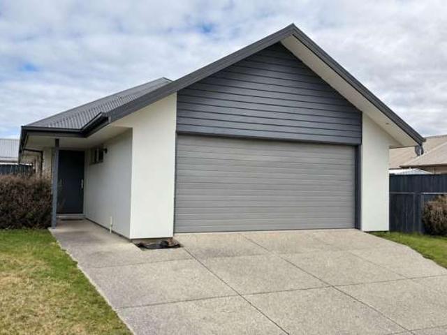 House for rent in Otakou