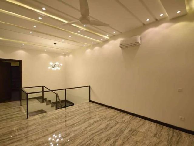 House for sale in DHA Phase 8, چاچو والی