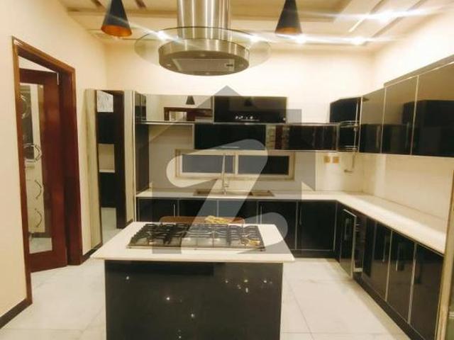 House for sale in Faisalabad, Islamabad Capital Territory