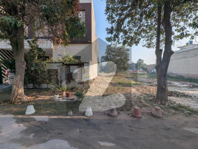 House for sale in Faisalabad, Islamabad Capital Territory