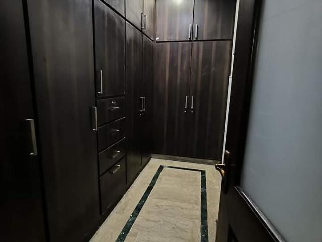 House for sale in Model Town, Islamabad Capital Territory