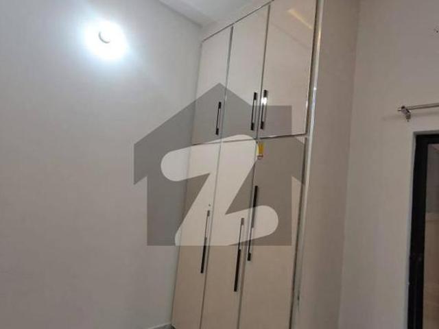 House for sale in Faisalabad, Islamabad Capital Territory