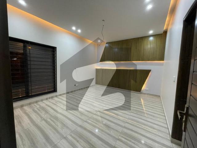 House for sale in Faisalabad, Islamabad Capital Territory