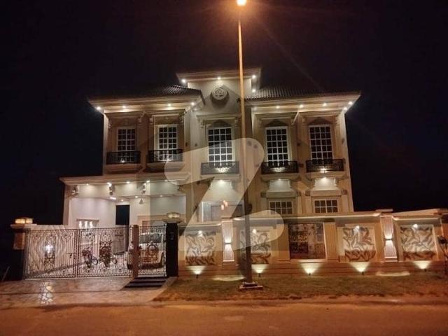 House for sale in Faisalabad, Islamabad Capital Territory