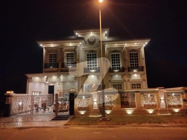 House for sale in Faisalabad, Islamabad Capital Territory