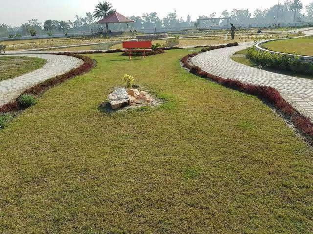 Land for sale in Peshawar, North West Frontier Province