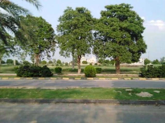 Land for sale in لاہور ڈویژن, پنجاب
