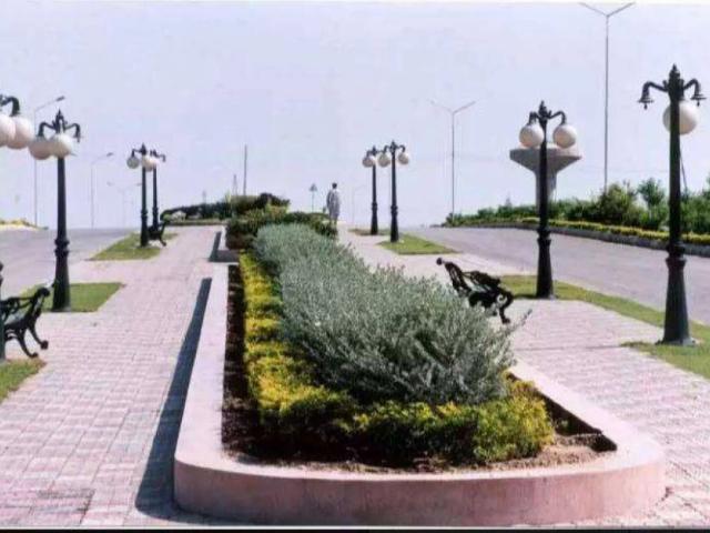 Land for sale in Bahria Orchard, مانّک