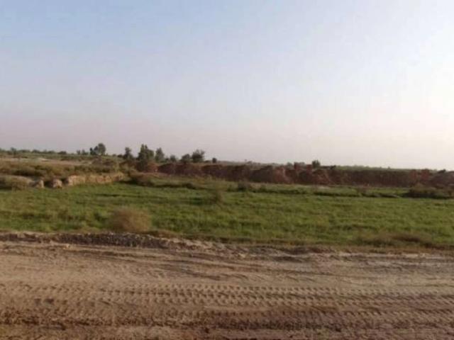 Land for sale in کاہنہ پرانا, کشمیر