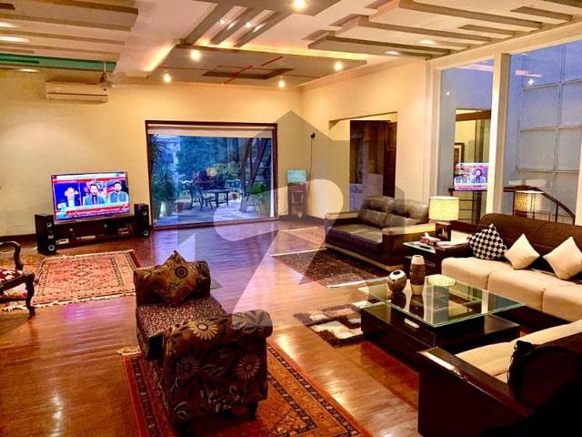 Building for sale in Rawalpindi, Islamabad Capital Territory
