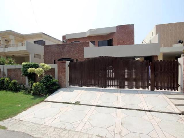 House for sale in DHA Phase 1, Charr