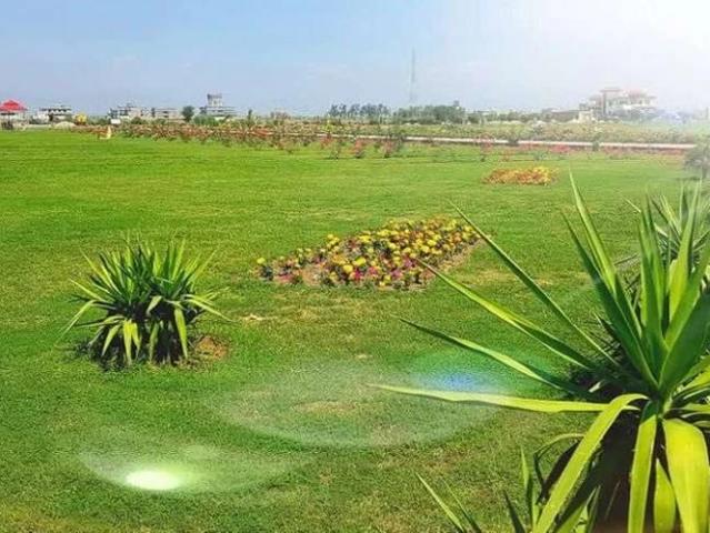 Land for sale in Peshawar, North West Frontier Province