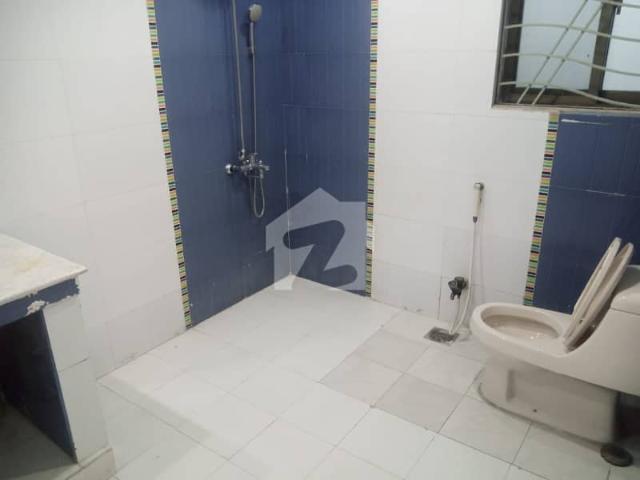 Room for rent in لاہور, لاہور ڈویژن