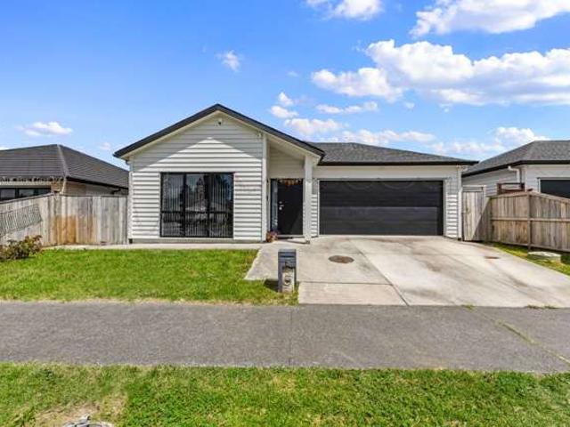House for sale in Papakura