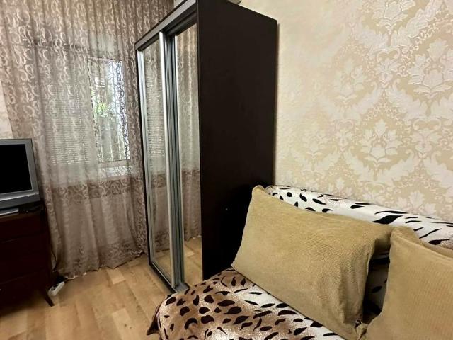 Квартира продажа в Великодолинском, Днепропетровской области