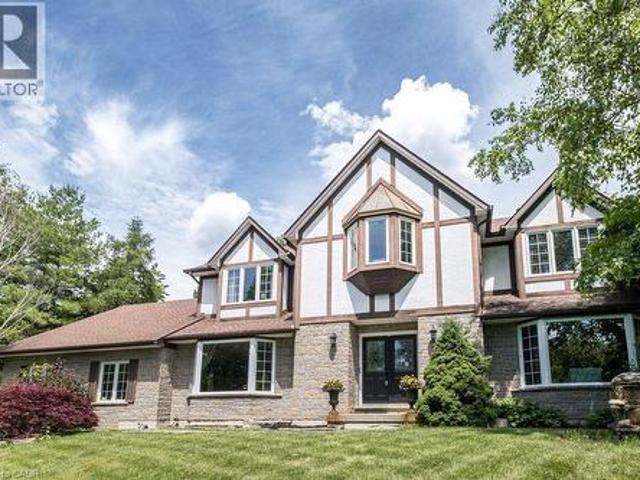 House for sale in Ancaster, Ontario