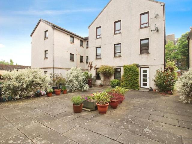 Apartment for rent in Hillside, City of Edinburgh