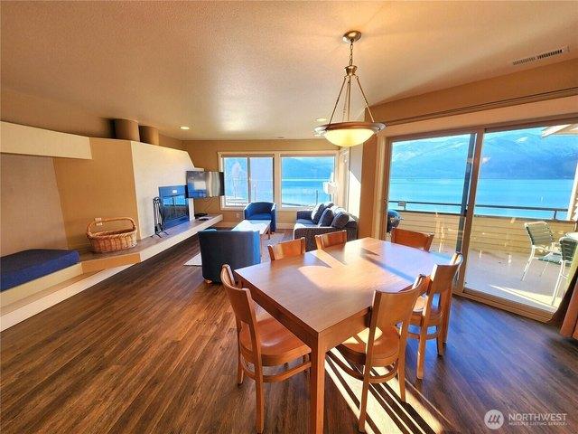 Condo for sale in Washington