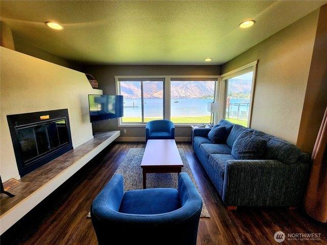 Condo for sale in Washington