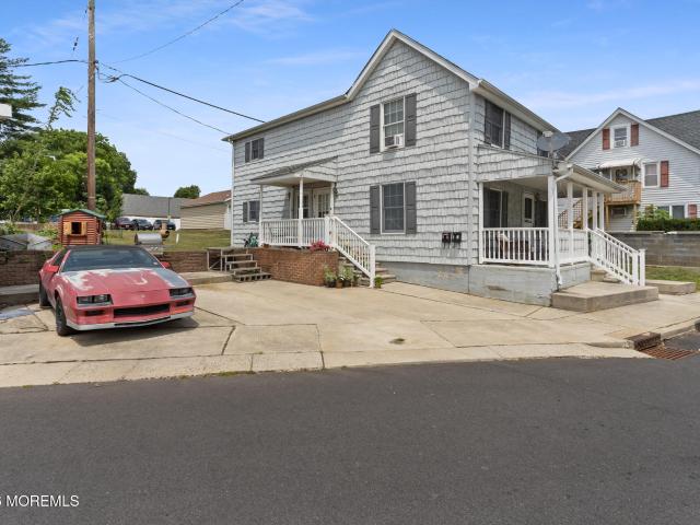 House for sale in Cream Ridge, New Jersey