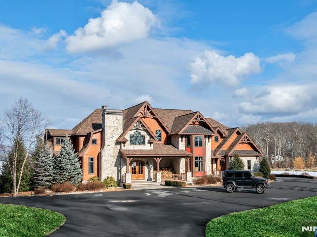 House for sale in Branchville