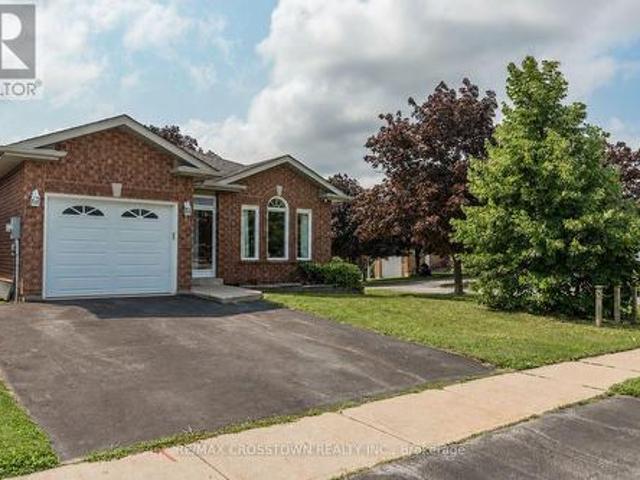 House for sale in Barrie, Ontario