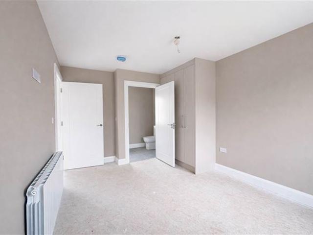 Detached House for sale in Dublin 15, North Tipperary