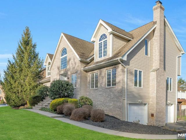 House for sale in Oakland, New Jersey