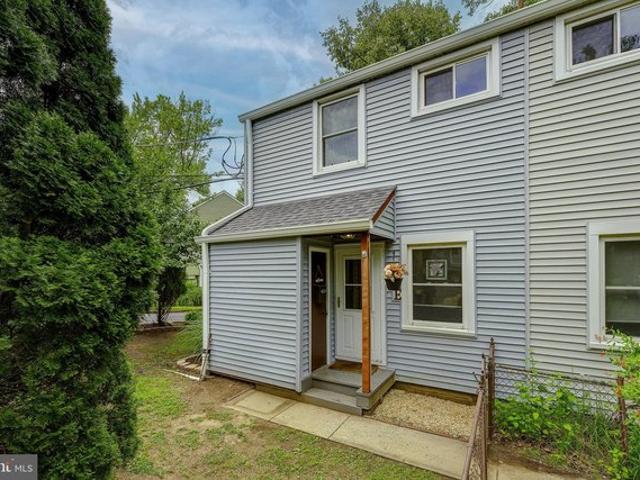 Condo for sale in Greenbelt, Maryland